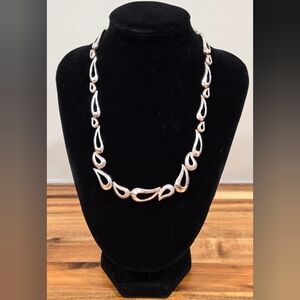 Rare Vintage Designer LT Modernist Textured 925 Sterling Silver Toggle Necklace